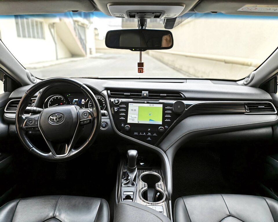 Toyota Camry, 2.5 L, 2019 il, 126 500 km 77-LZ-051 — Avtomobillər, Bakı (8)