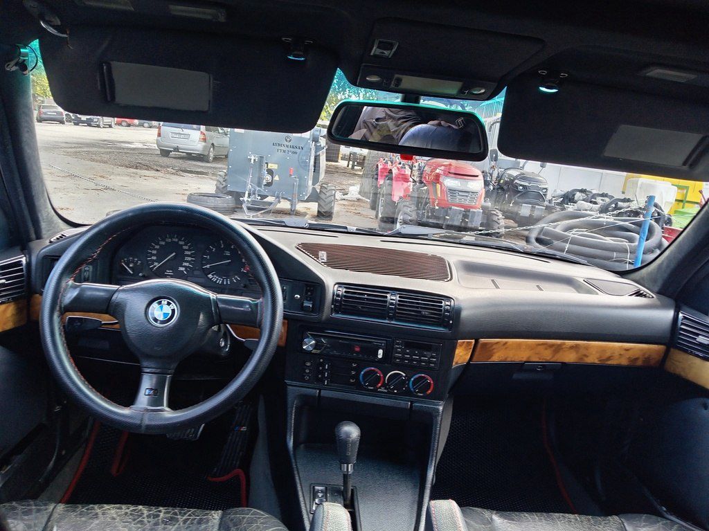 BMW 525, 2.5 L, 1992 il, 398 255 km 10-XS-525 — Avtomobillər, Qax (2)