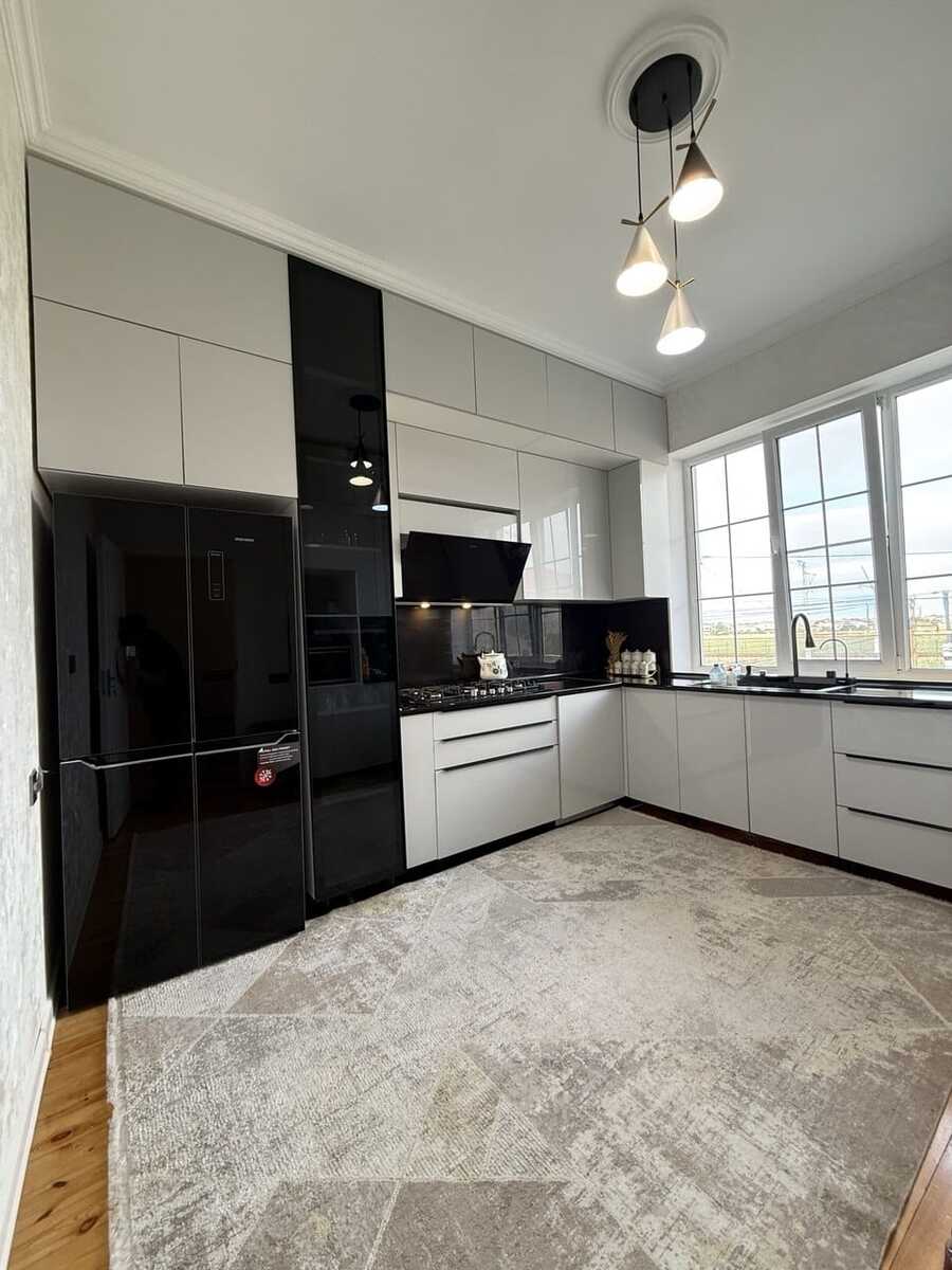 Satılır 4 otaqlı həyət evi/bağ evi 221 m² — Ev, villa, Bakı (11)