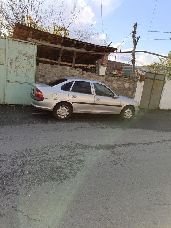 Opel Vectra, 1.8 L, 1996 il, 340 000 km 55-CD-816 — Avtomobillər, Şəki (3)