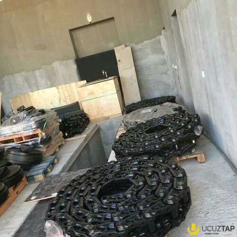 Hyundai ekskavator zencir katok basmaq dirnaq adaptor alt ust karok — Bakı