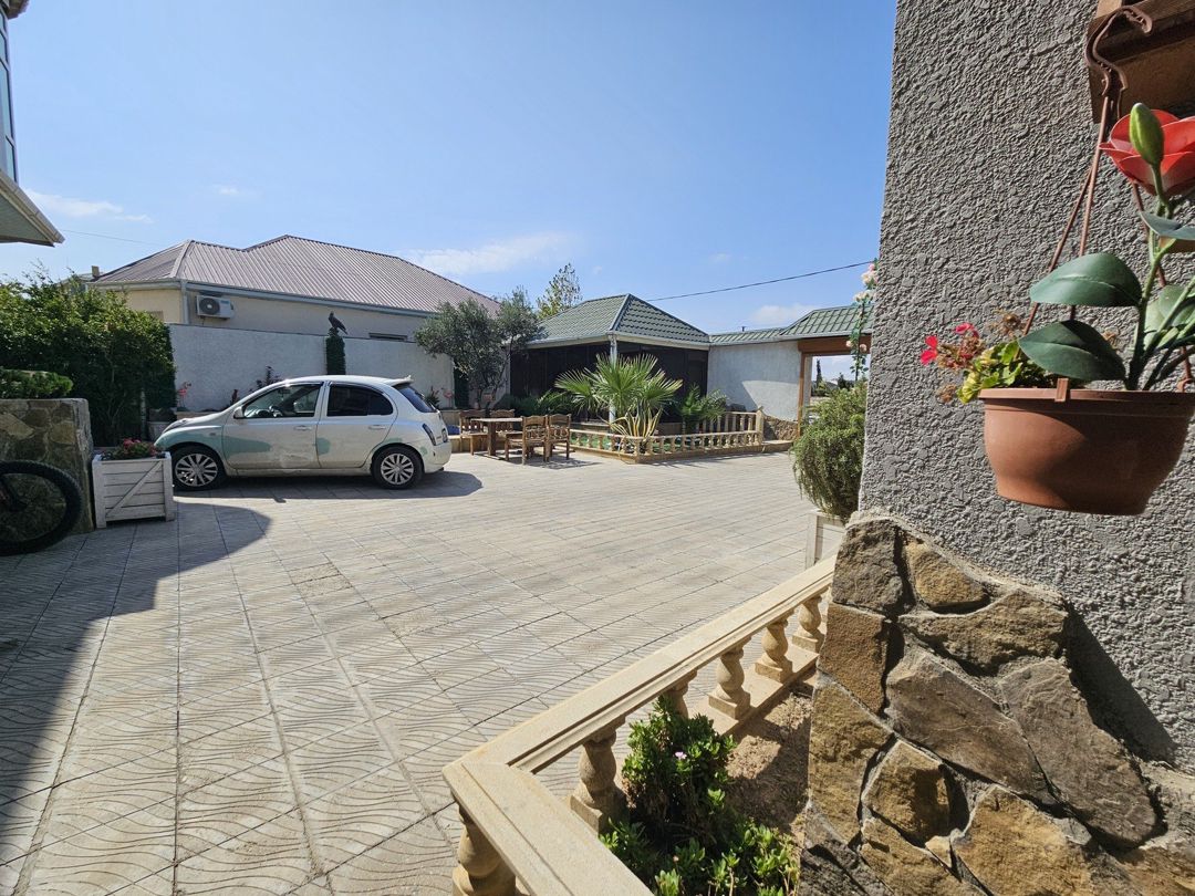 Satılır 5 otaqlı həyət evi/bağ evi 250 m² — Ev, villa, Bakı (8)