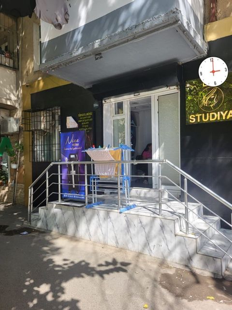 Metro Nərimanovda 22 ilin işlək Gözəllik Studiyası satılır.Yerdən 4 — Bakı