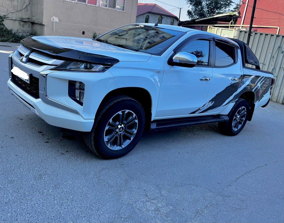 Mitsubishi L200, 2.4 L, 2023 il, 62 000 km — Avtomobillər, Bakı (2)