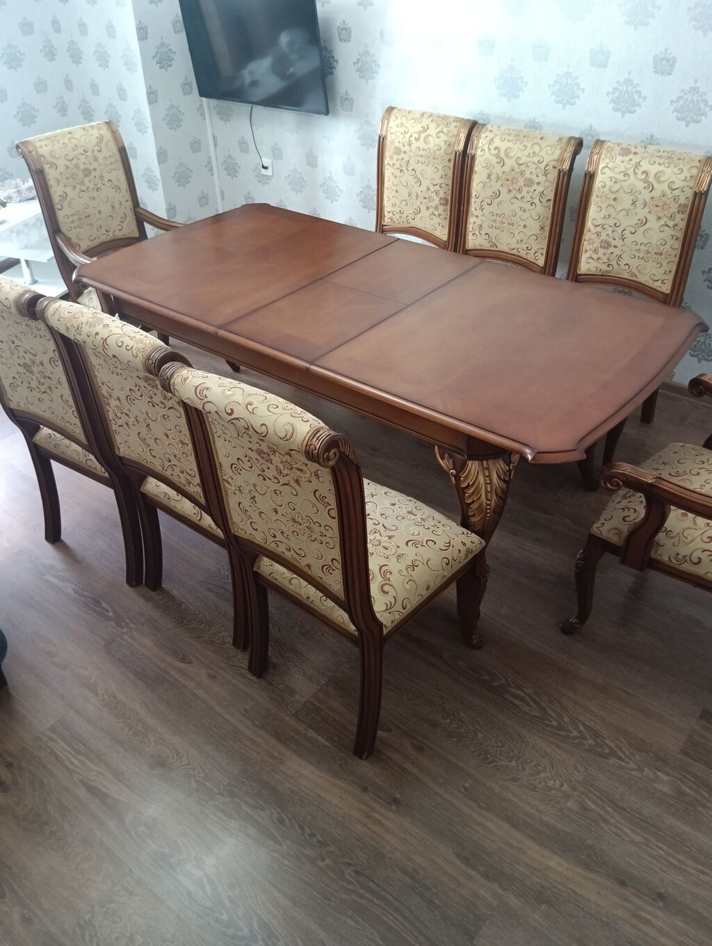 Klassik üslubda yemək otağı dəsti - Komplekt: 1 böyük masa + 8 stul — Masalar və stullar, Bakı (2)