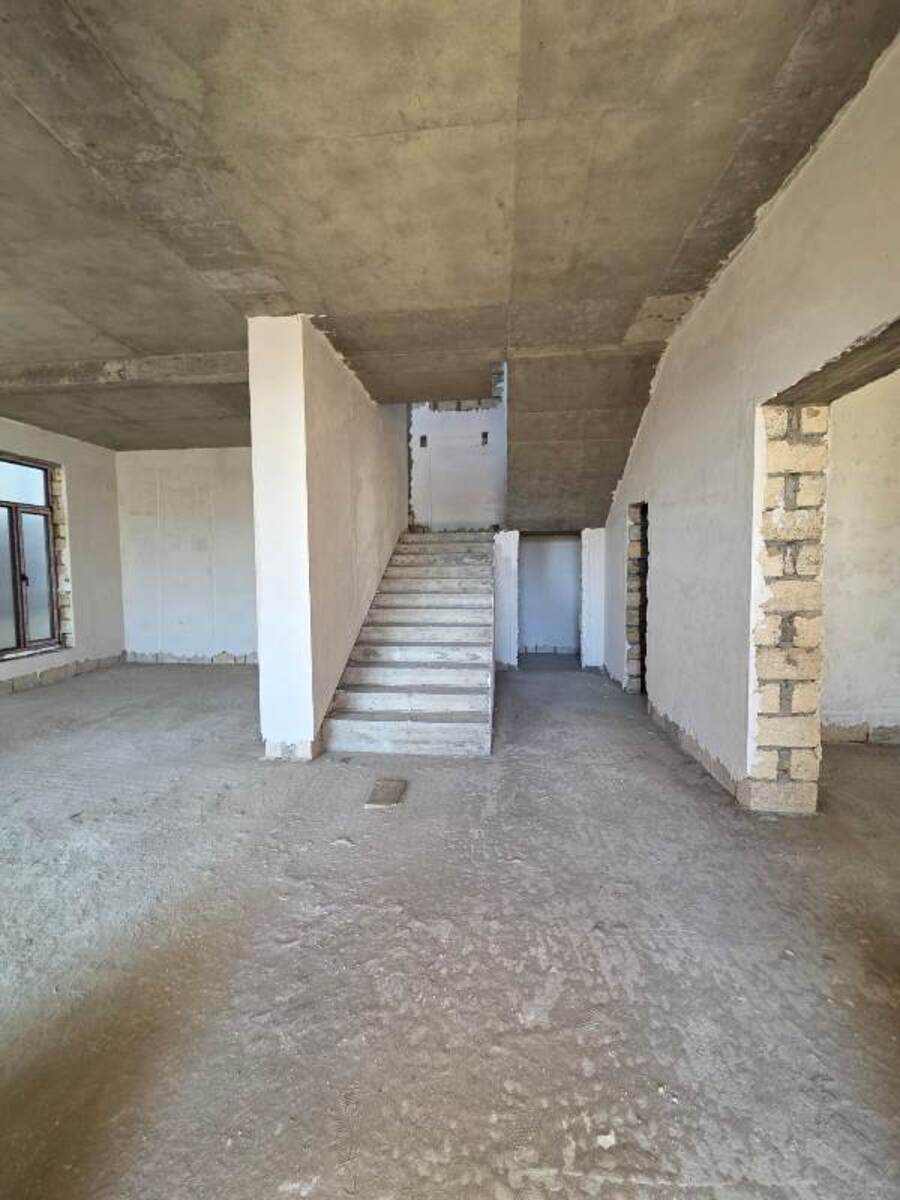 Villa, Badamdar qəs — Ev, villa, Bakı (11)