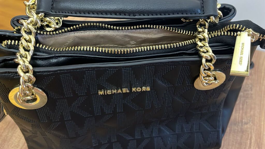 Çanta Michael Kors Çox səliqəli istifadə olunub, əla vəziyyətdədir — Çantalar, çamadanlar, cüzdanlar, Bakı (3)