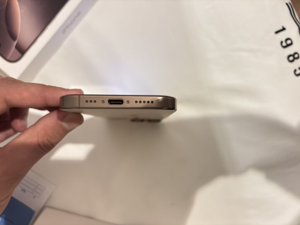 IPhone 16 Pro, 128 GB, Desert Titanium, Face ID — Apple iPhone, Bakı (2)