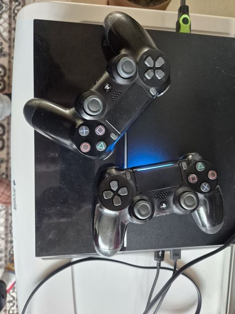 Sony PlayStation 4 Slim — Gəncə