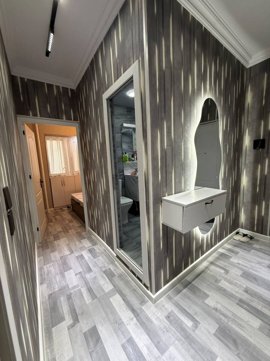 Satılır 2 otaqlı köhnə tikili 45 m² — Mənzil, Bakı