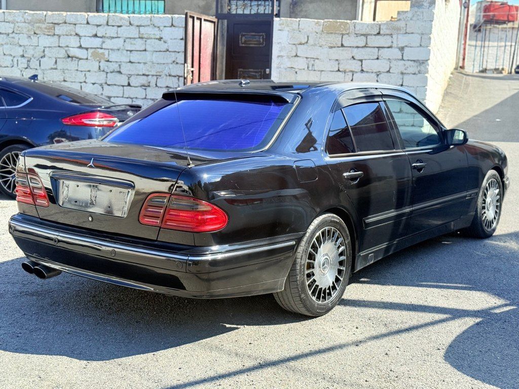 Mercedes E 320, 3.2 L, 2000 il, 482 970 km 10-ZP-133 — Avtomobillər, Bakı (4)