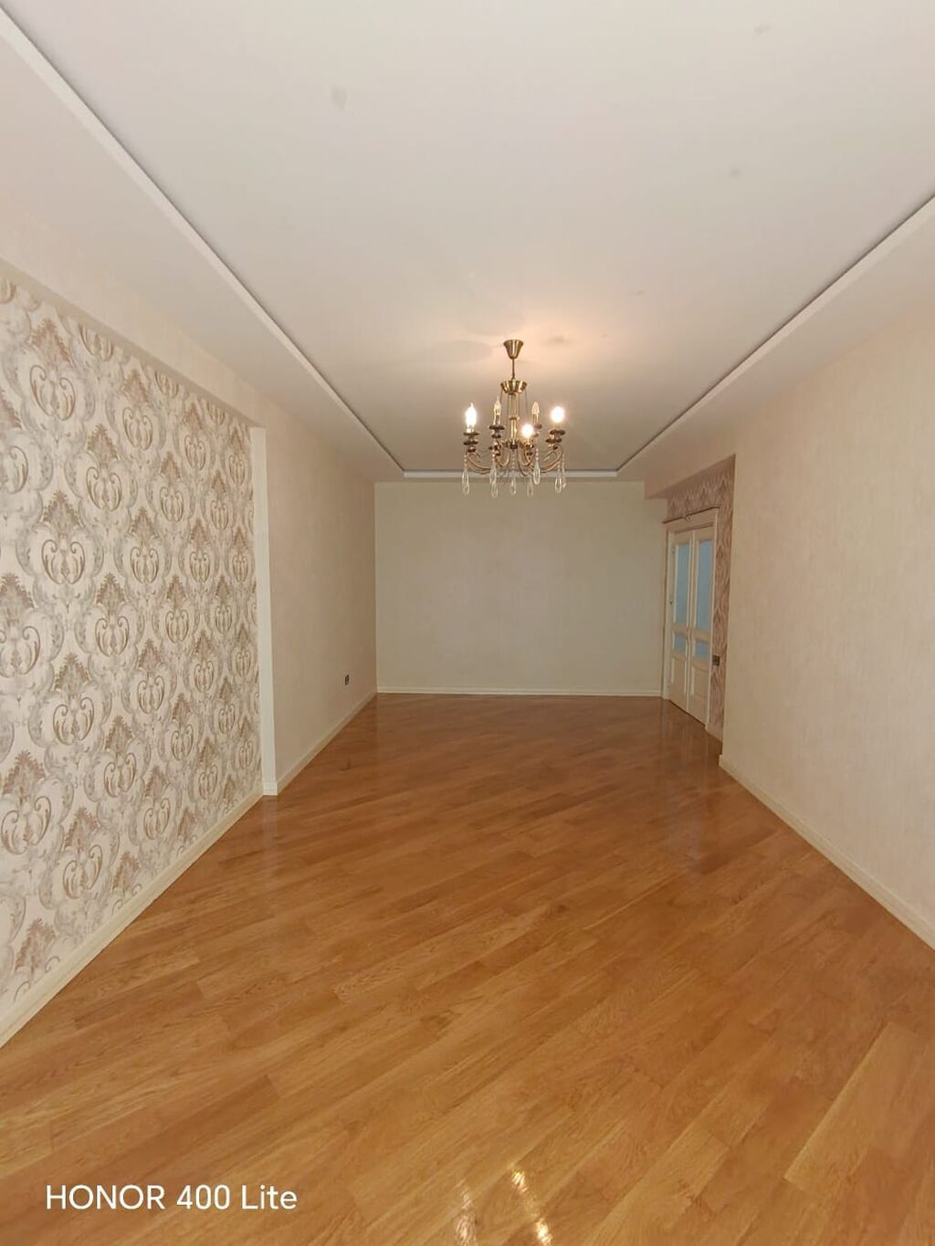28 mayda 12/7 mertebesinde 4 otaqli ev 1000 azn eşiyasiz 1000 azn — Mənzil, Bakı (4)