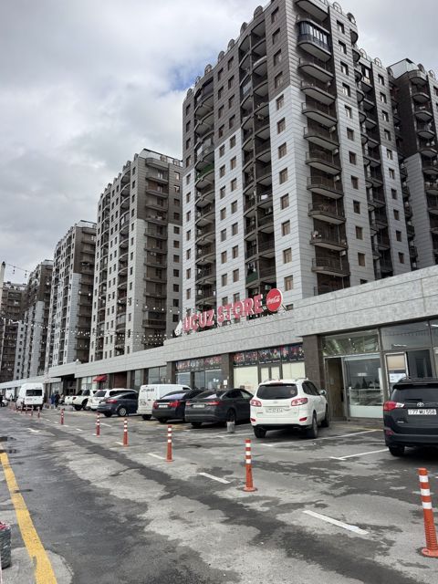 Satılır 3 otaqlı yeni tikili 135 m² — Bakı