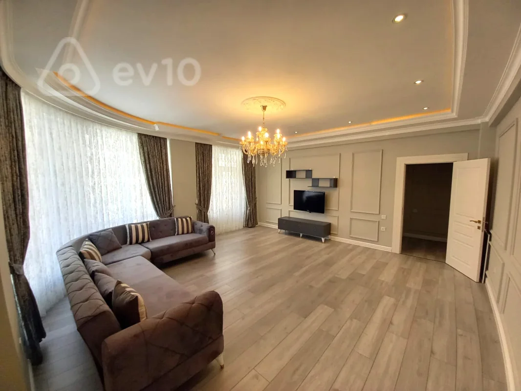 3 otaqlı mənzil, 176 m², Xətai prospekti — kirayə — Bakı