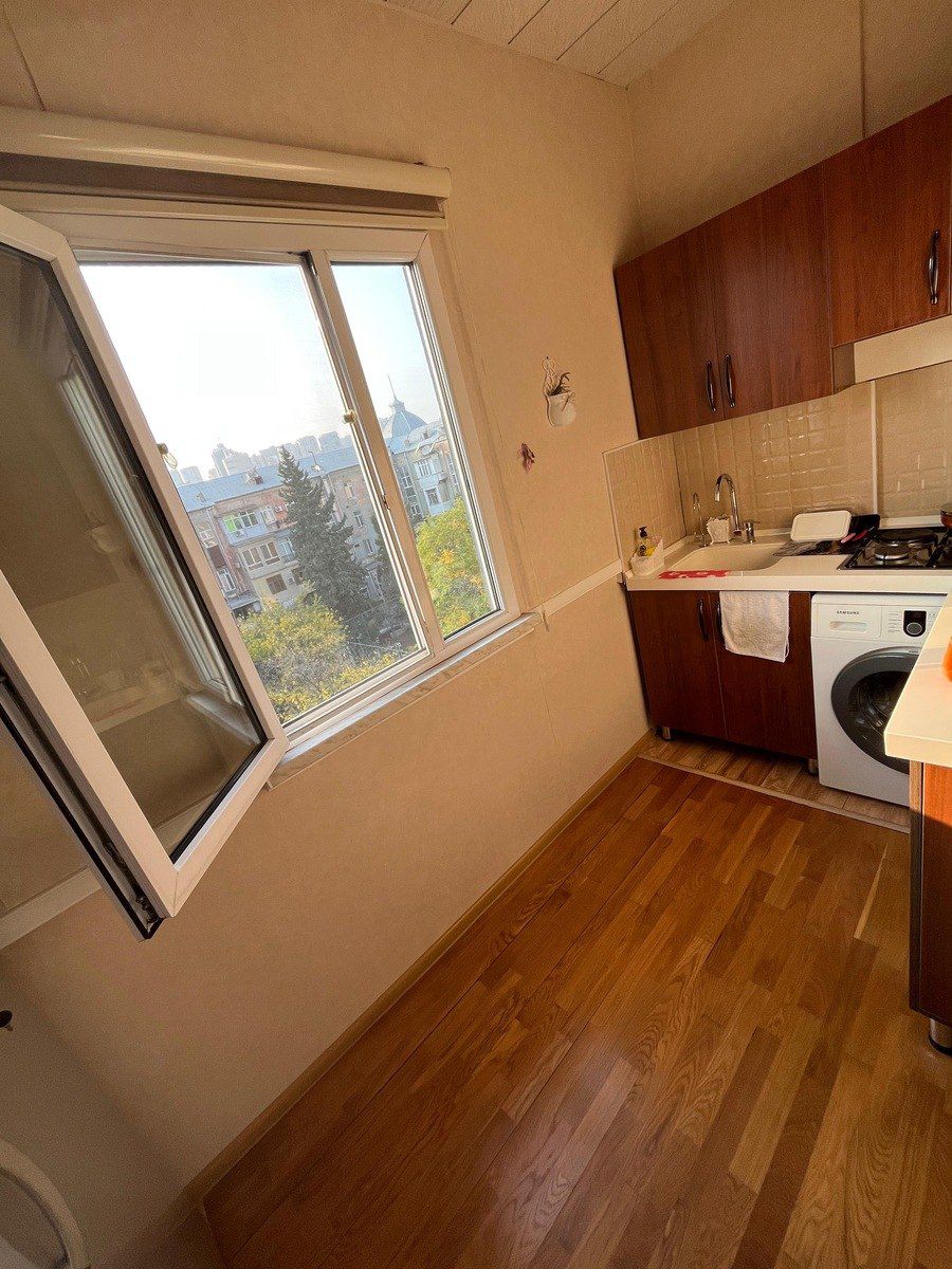 Satılır 2 otaqlı köhnə tikili 60 m² — Mənzil, Bakı (7)