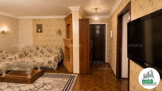 Satılır 3 otaqlı 100 m² köhnə tikili Elmlər Akademiyası m — Mənzil