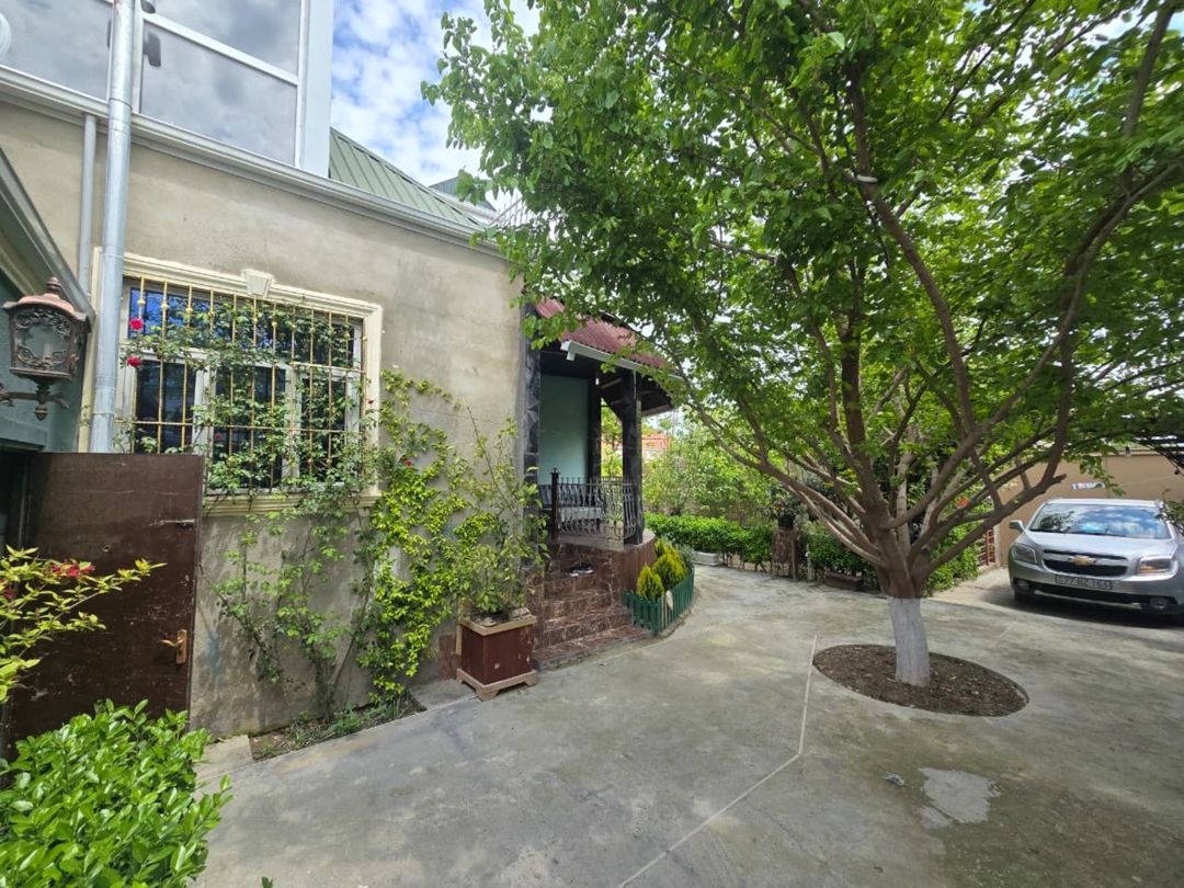 Satılır 5 otaqlı həyət evi/bağ evi 300 m² — Ev, villa, Bakı (5)