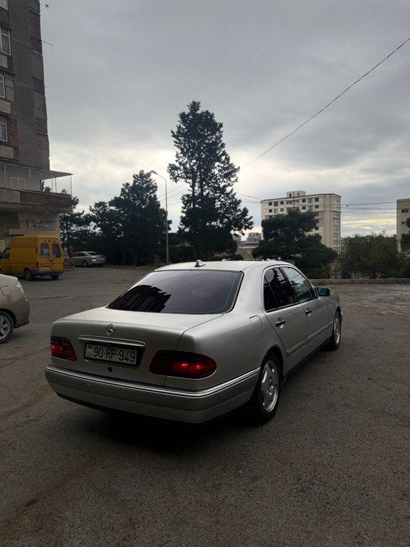 Mercedes E 280, 2.8 L, 1999 il, 450 000 km 90-RP-949 — Avtomobillər, Bakı (2)