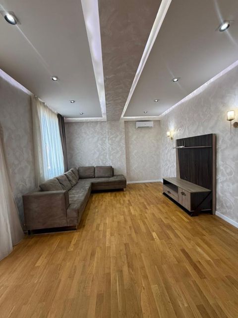 Satılır 3 otaqlı yeni tikili 128 m² — Bakı