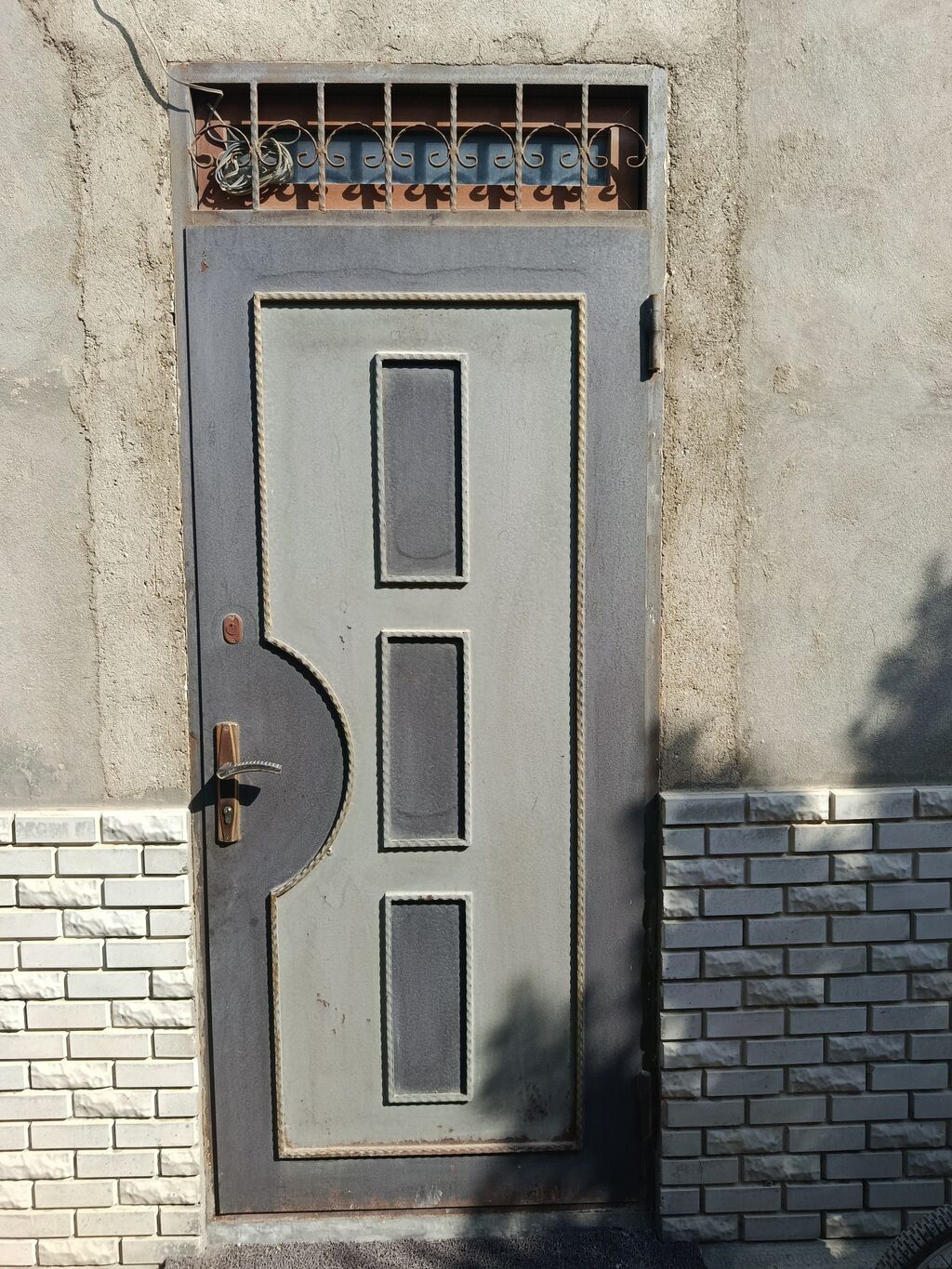 Metal giriş qapısı ENI 96SM Uzunluğu ISƏ 2.35 SM - Material: qalın — Pəncərələr, qapılar, balkonlar, Mehdiabad