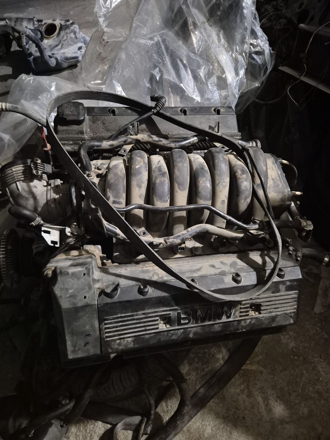 BMW V8 3.5 mühərriki — Ehtiyat hissələri və aksesuarlar, Bakı (2)