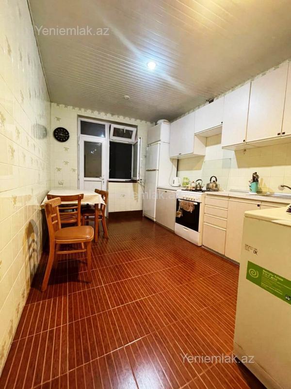 Satılır 4 otaqlı Bina evi menzil (Köhnə tikili), 100 m², Nərimanov rayonu — Mənzil, Bakı (5)