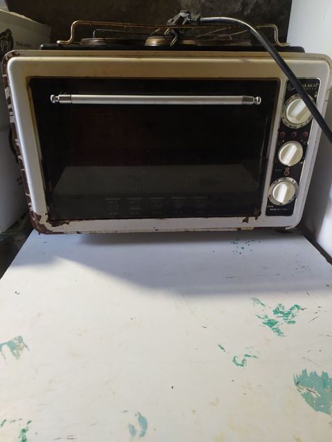 Elektrik mini soba və üstü plitə kombinə edilmiş qurğu - Marka/model — 50 ₼ · Gəncə · Masaüstü plitələr Elektrik mini soba və üstü plitə kombinə edilmiş qurğu - Marka/model — Gəncə
