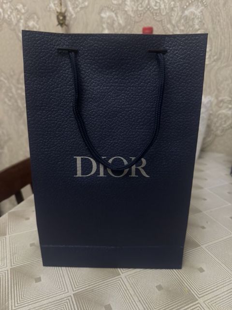 Dior Sauvage Eau de Parfum – kişi ətiri Açılıb 1- Dəfə İsdifadə Olunub — Bakı