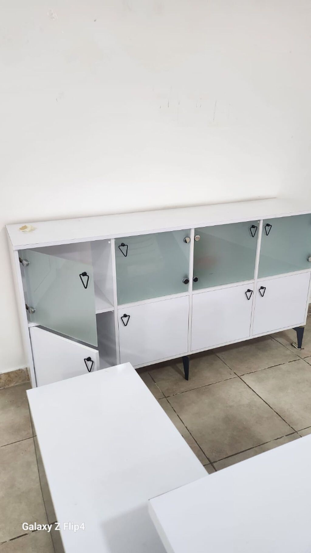Ofis mebeli satilir ideal veziyyetde. Demek olar iwlenmeyib — Ofis mebeli, Bakı (6)