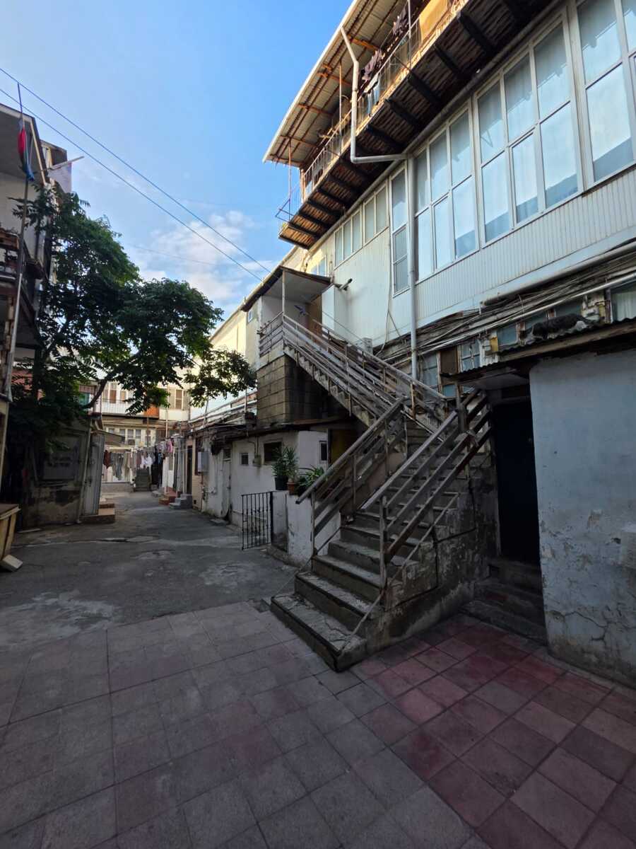 Satılır 5 otaqlı köhnə tikili 123.5 m² — Mənzil, Bakı (12)
