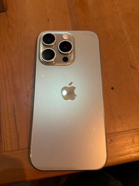 Apple iPhone 15 Pro Natural Titanium 128GB/8GB — Bakı
