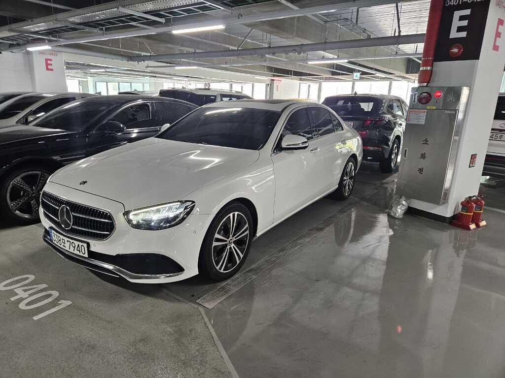 Mercedes E 200, 2.0 L, 2021 il, 77 000 km — Avtomobillər (3)