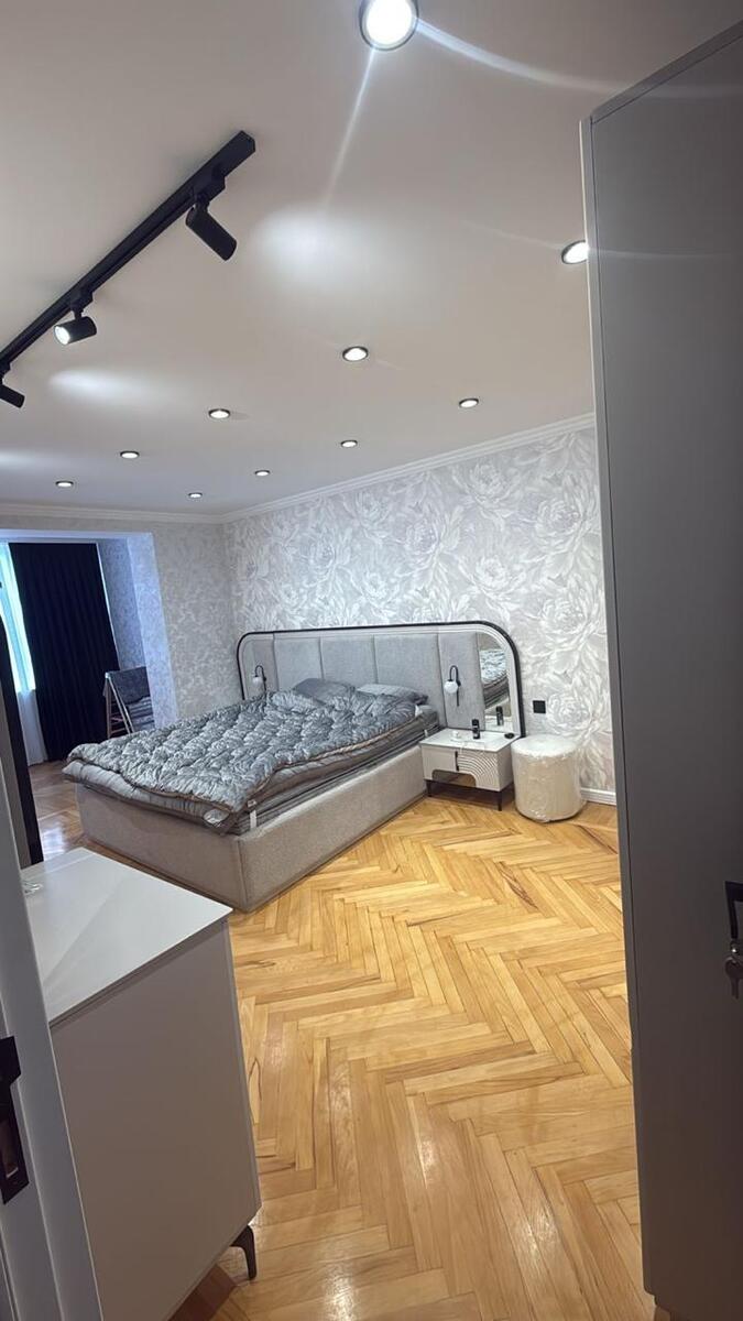 İcarəyə verilir 2 otaqlı köhnə tikili 70 m² — Mənzil, Bakı (4)