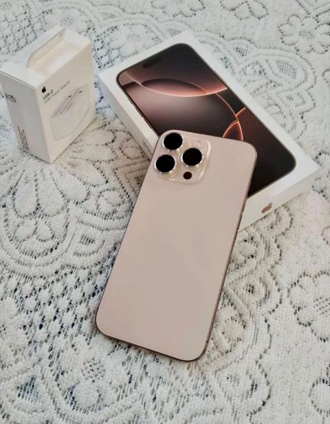 Apple iPhone 16 Pro Max Desert Titanium 256GB/8GB — Bakı