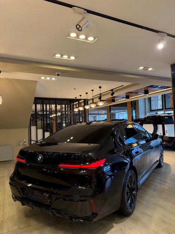 BMW i7 M70, 105.7 kWh, 2023 il, 13 000 km — Avtomobillər, Bakı (6)