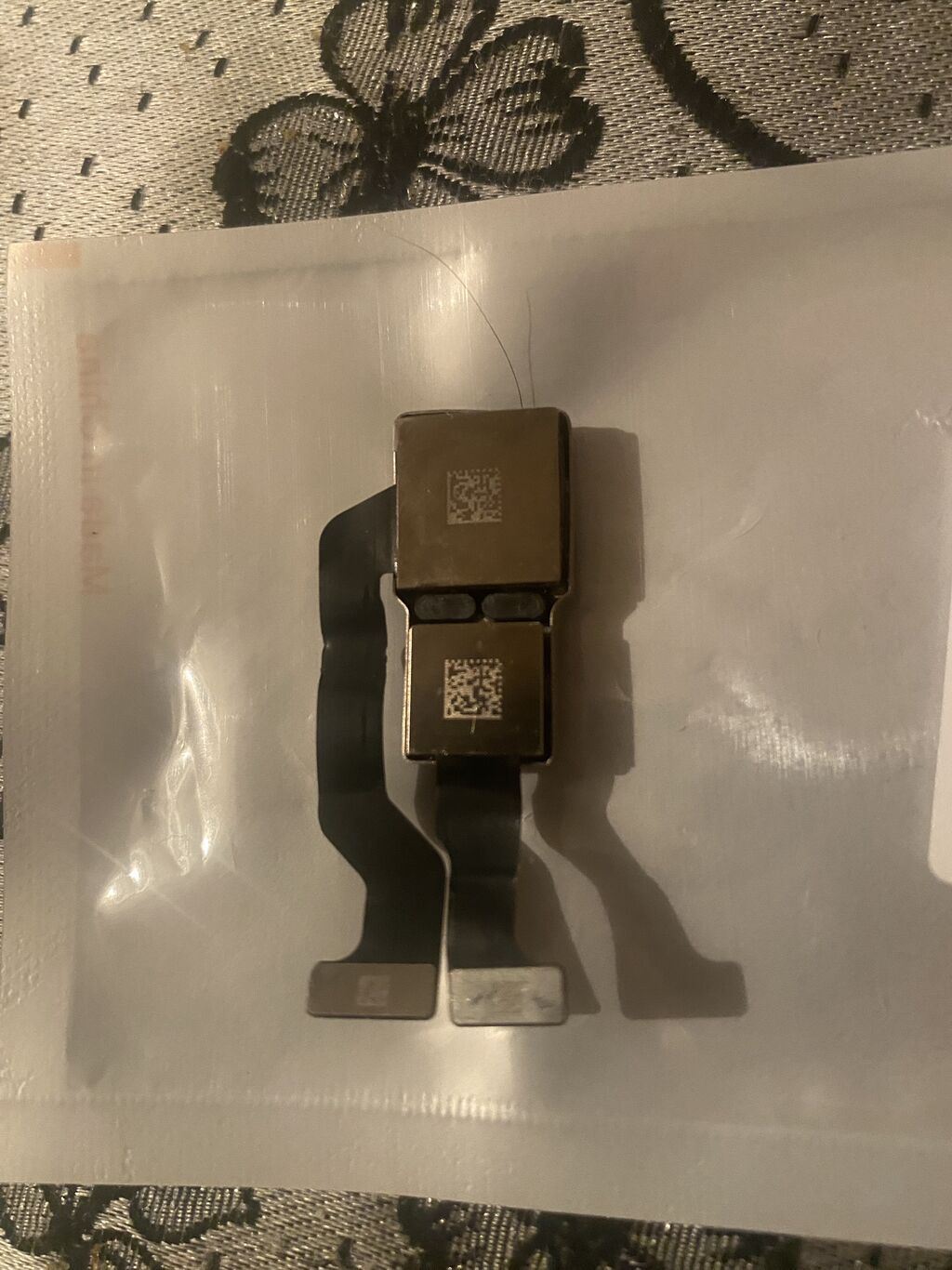 İphone 11 kamerasi endirim edecem tek problem vidioda yungul esme var — Digər, Digah (2)