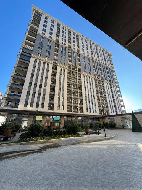 Satılır 3 otaqlı yeni tikili 151 m² — Bakı
