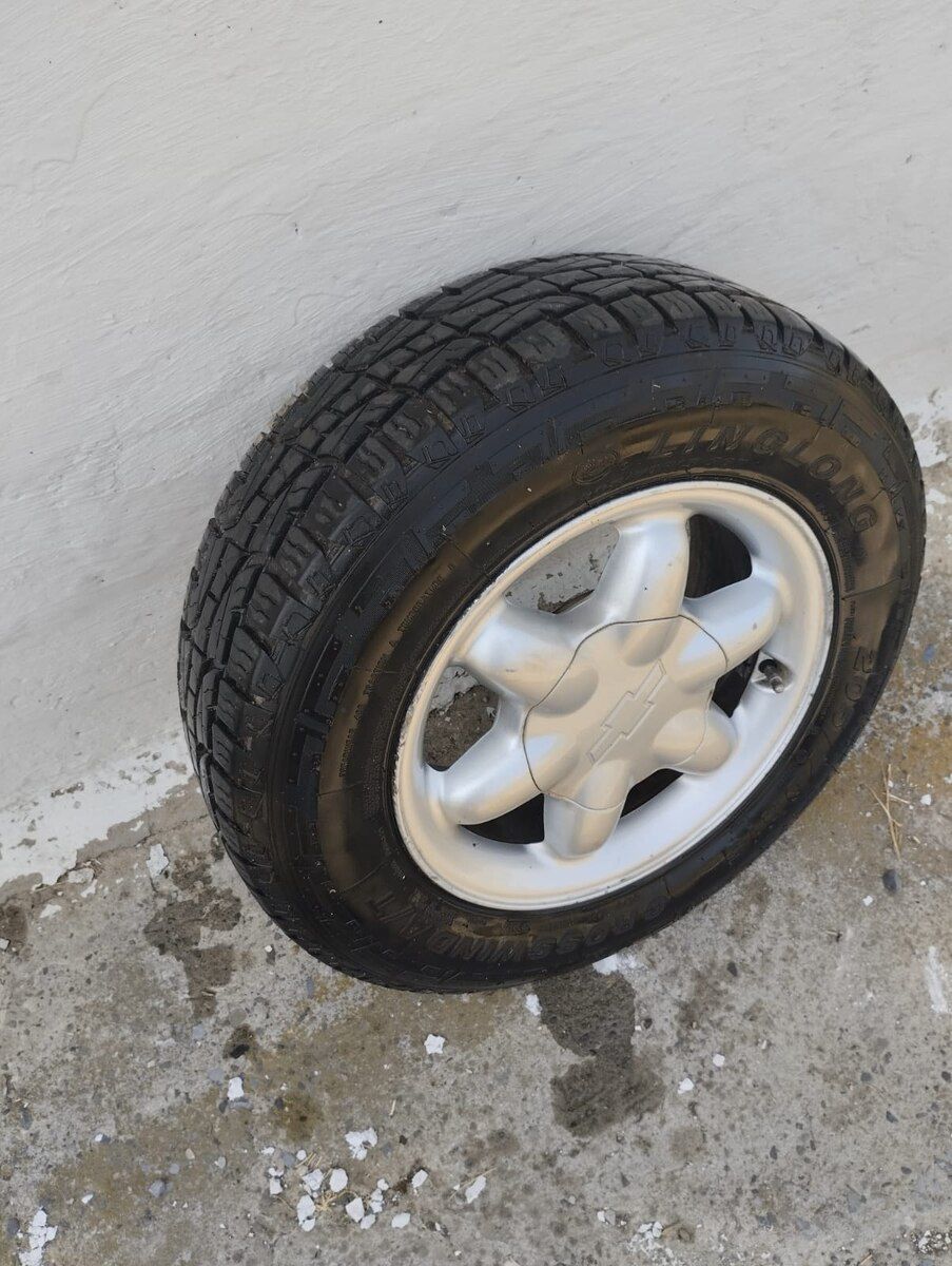 Chevrolet Niva təkərləri R15 — Ehtiyat hissələri və aksesuarlar, Bakı (2)
