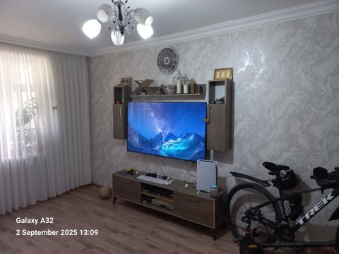 Satılır 3 otaqlı köhnə tikili 65 m² — Bakı
