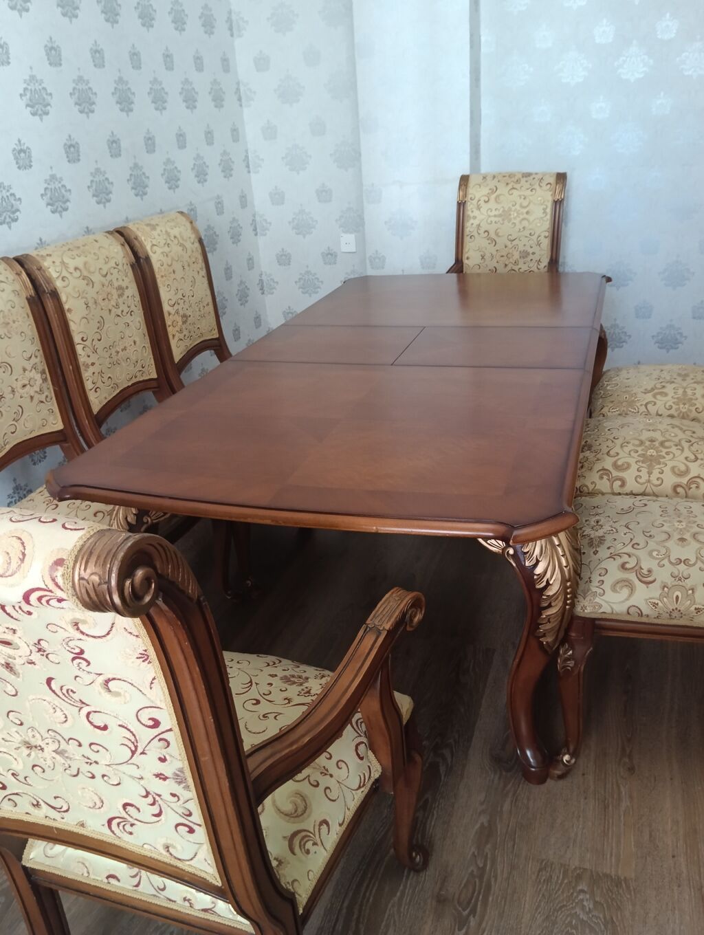 Klassik üslubda yemək otağı dəsti - Komplekt: 1 böyük masa + 8 stul — Masalar və stullar, Bakı (3)