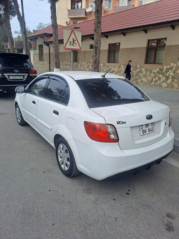 Kia Rio, 1.4 L, 2011 il, 259 000 km 99-BK-640 — Avtomobillər, Sumqayıt (2)