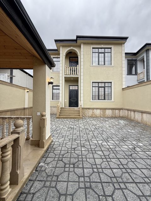Satılır 5 otaqlı həyət evi/bağ evi 250 m² — Bakı