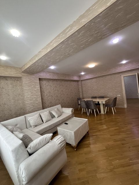 İcarəyə verilir 3 otaqlı yeni tikili 142 m² — Bakı