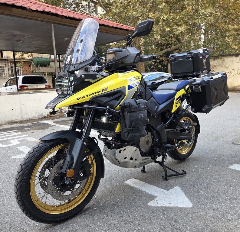 Suzuki V-Strom 1000, 1000 sm3, 2021 il, 27 400 km — Motosikletlər, Bakı (6)