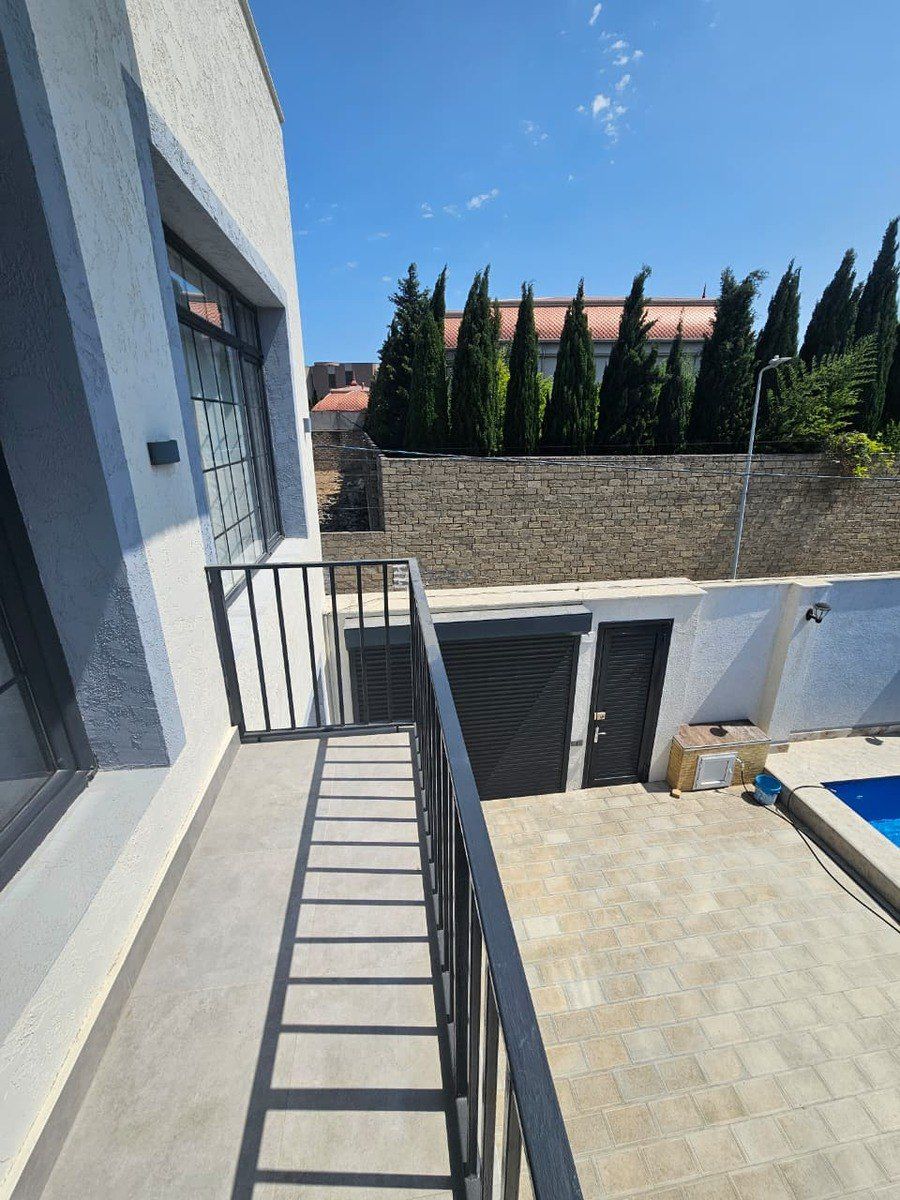 Satılır 5 otaqlı həyət evi/bağ evi 200 m² — Ev, villa, Bakı (4)