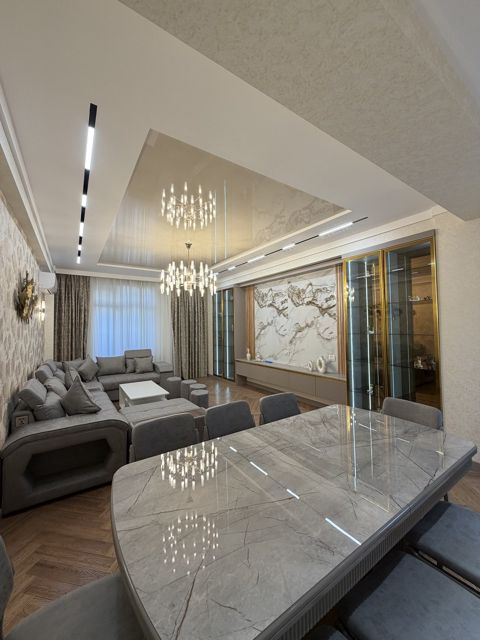 İcarəyə verilir 4 otaqlı yeni tikili 245 m² — Bakı