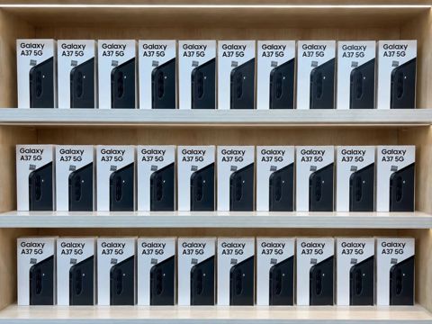 Samsung Galaxy A37 Charkoal 256GB/8GB — Bakı