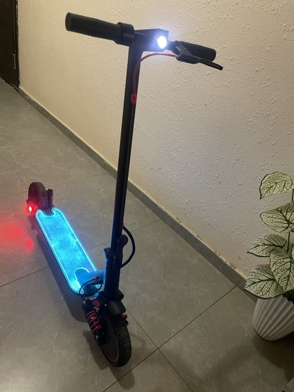 İşlənmiş Elektrik samokat 7", 351 - 500 Vt, 16 - 25 km/s, Pulsuz çatdırılma — Skuterlər, Masazır (5)