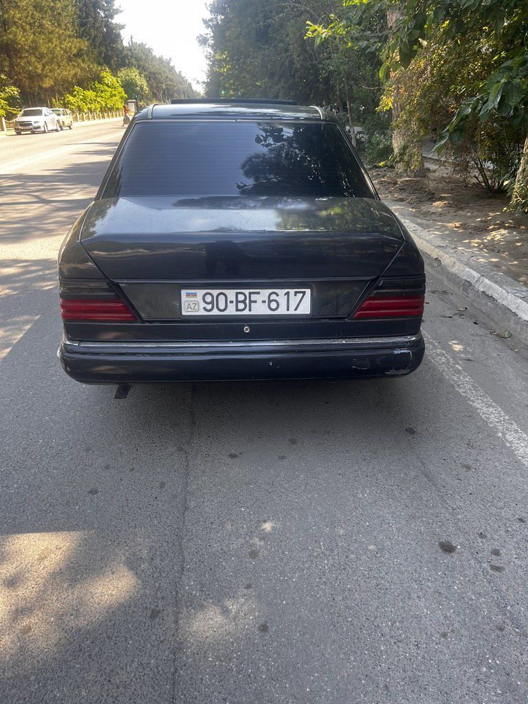 Mercedes 220 E, 2.2 L, 1992 il, 666 666 km 90-BF-617 — Avtomobillər, Bakı (3)