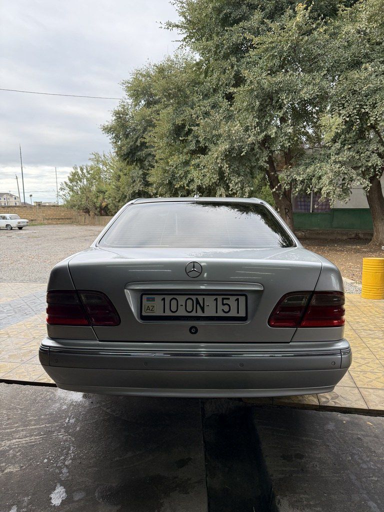 Mercedes E 270, 2.7 L, 2001 il, 488 000 km 10-ON-151 — Avtomobillər, Cəlilabad (2)